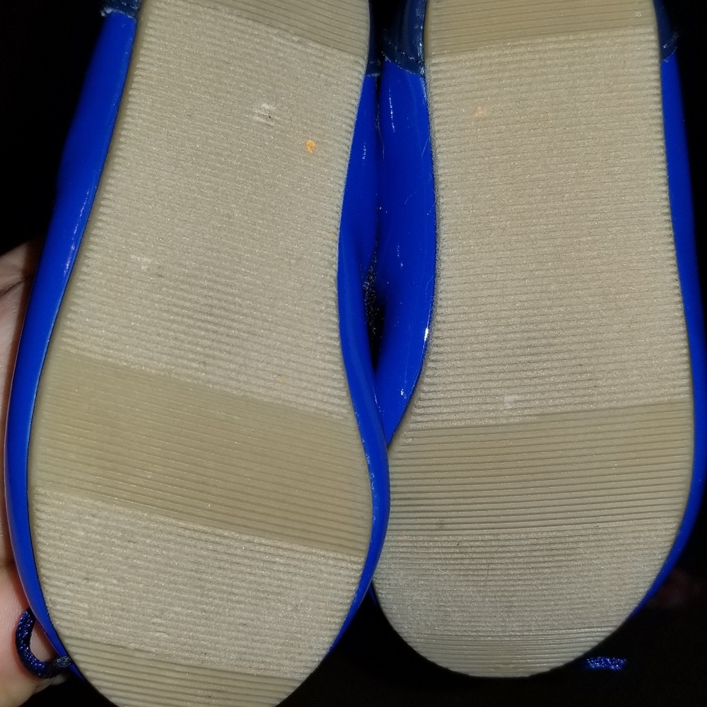 Shoes - Picture 2 of 2